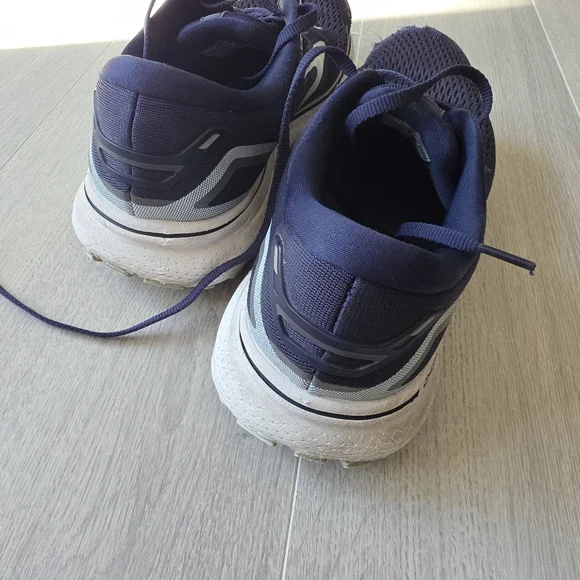 Brooks Navy Ghosts Running Shoes - Picture 5 of 9